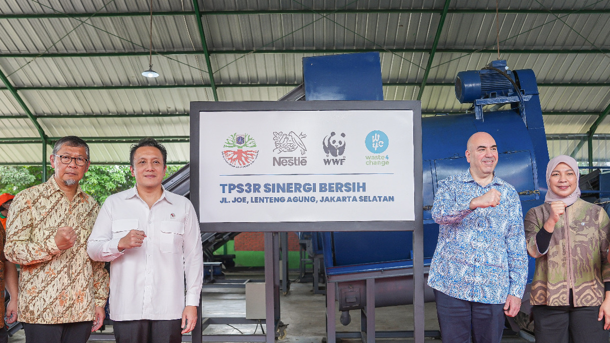 TPS3R Lenteng Agung Diresmikan, KLH Tekankan Ancaman Mikroplastik dan Dorong Pengolahan Sampah yang Lebih Efektif