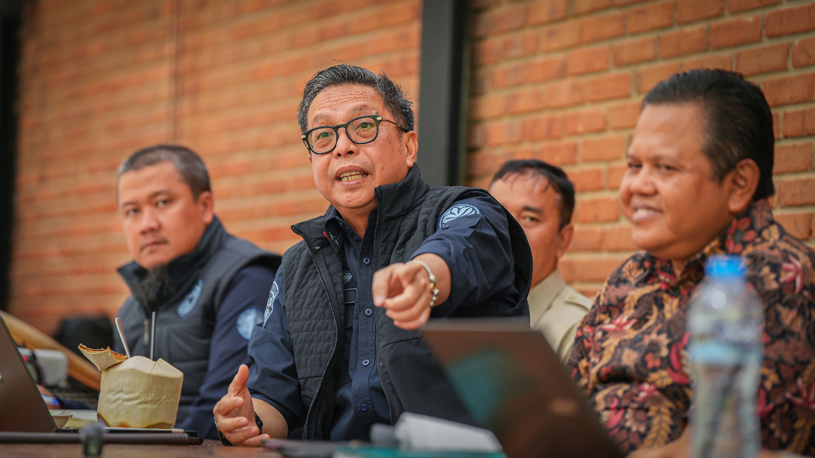 KLH/BPLH Perketat Pengawasan DAS Prioritas Nasional, Instruksikan Penegakan Hukum Tegas di Cisarua hingga Bali