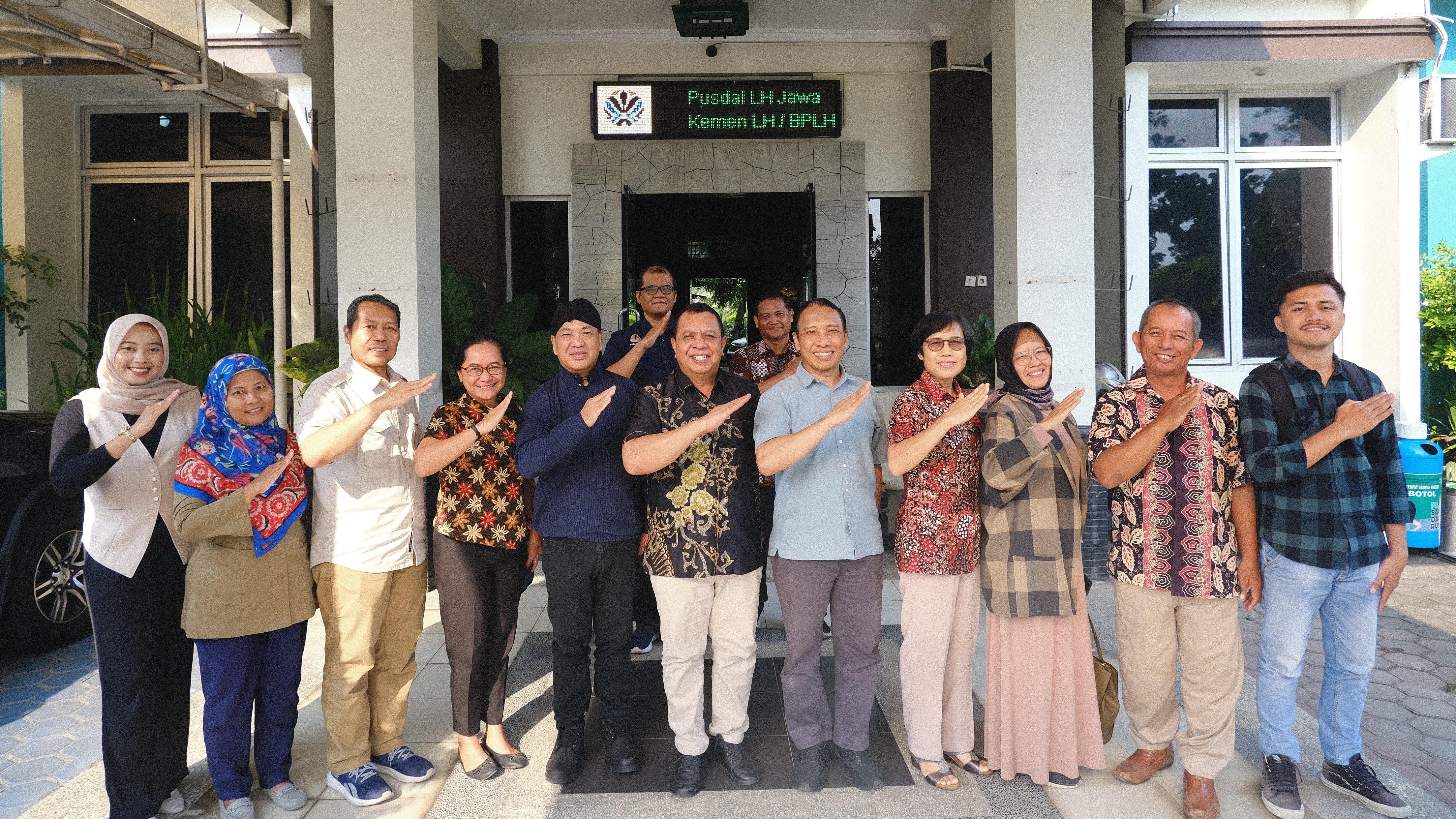 Sinergi Pengelolaan Sampah Menuju Indonesia Asri Bersih 2029, Pusdal LH Jawa Terima Kunjungan Komunitas Lingkungan Lokalab